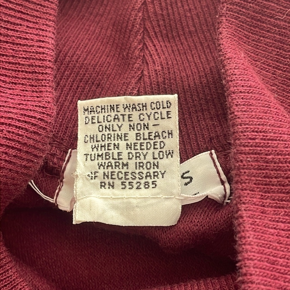 Express Tricot Maroon Turtleneck Long Sleeve Sweater Size M - Picture 4 of 4